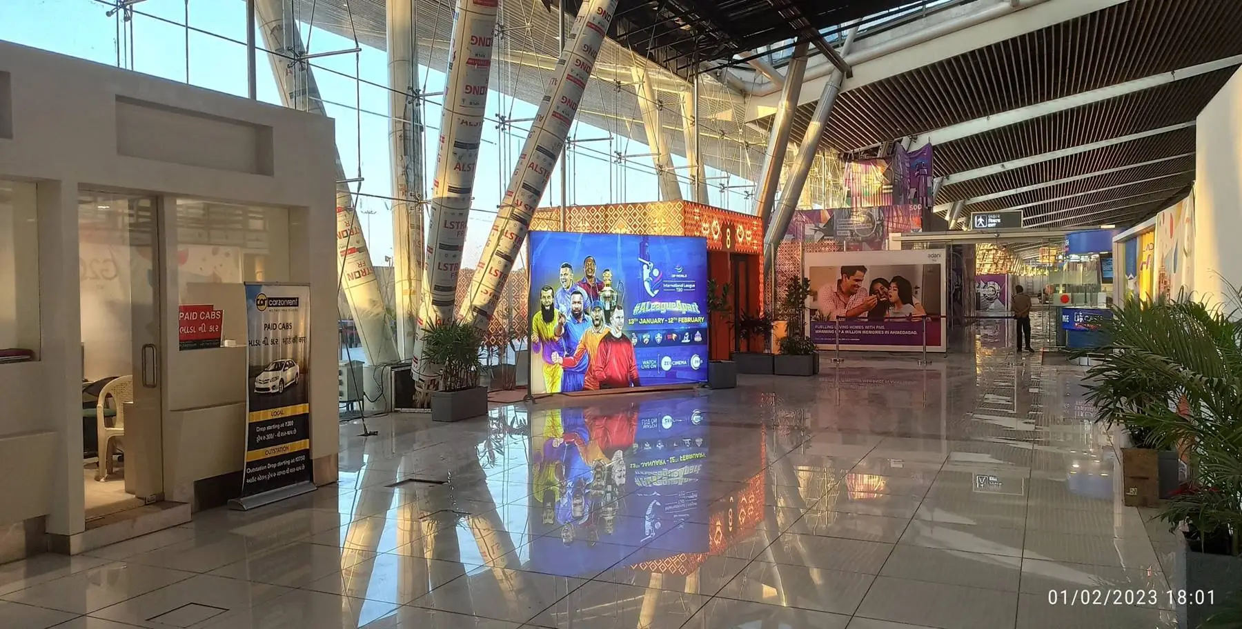 Free Standing Unit at International Arrival after Custom Area