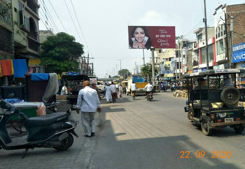 Outdoor Advertising image