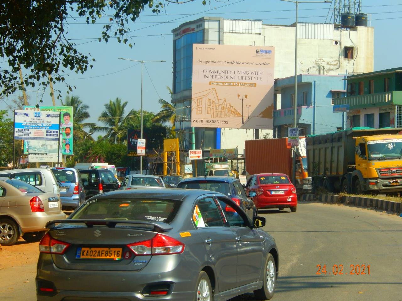 Outdoor Advertising image