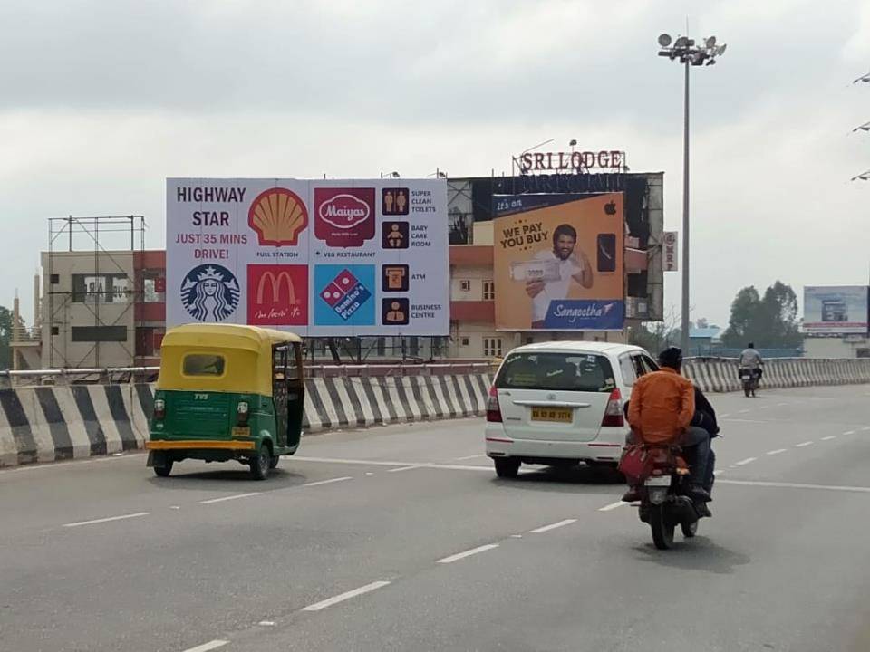 Outdoor Advertising image