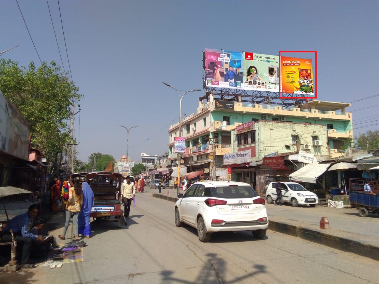 Outdoor Advertising image