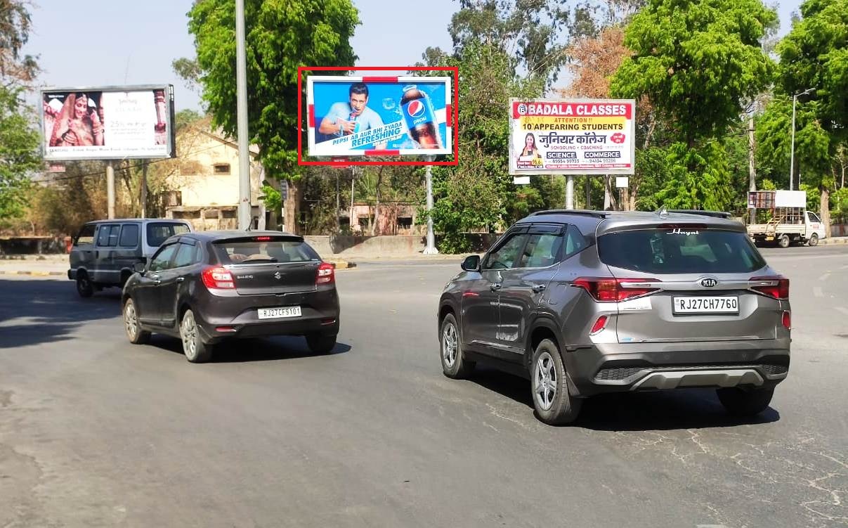 Outdoor Advertising image