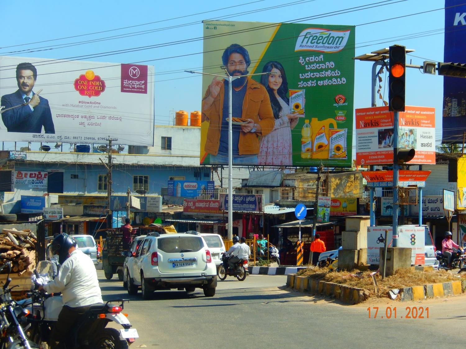 Outdoor Advertising image