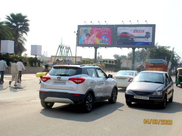 Outdoor Advertising image