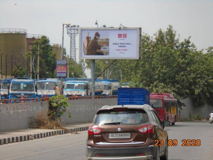 Outdoor Advertising image