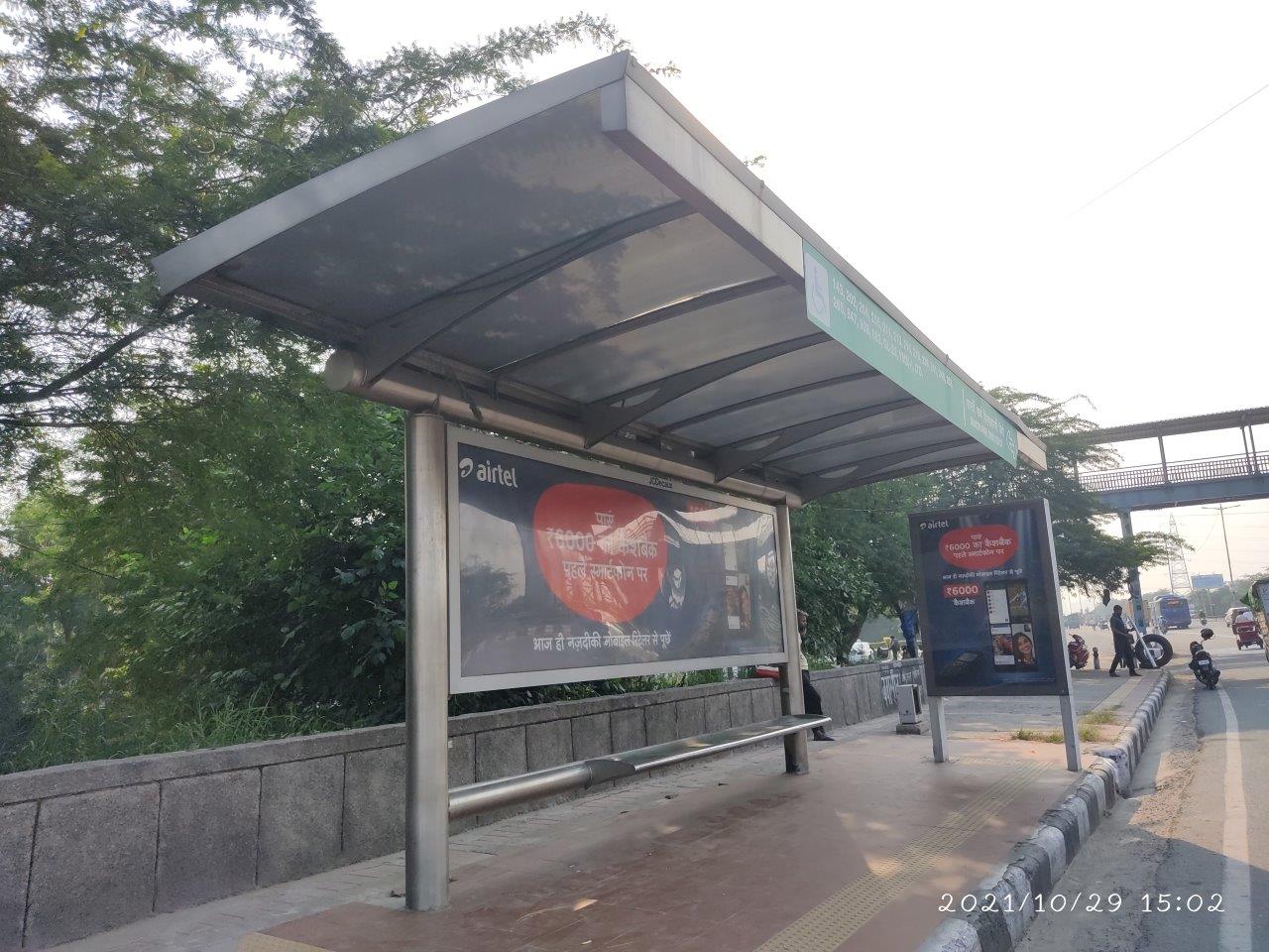 Outdoor Advertising image