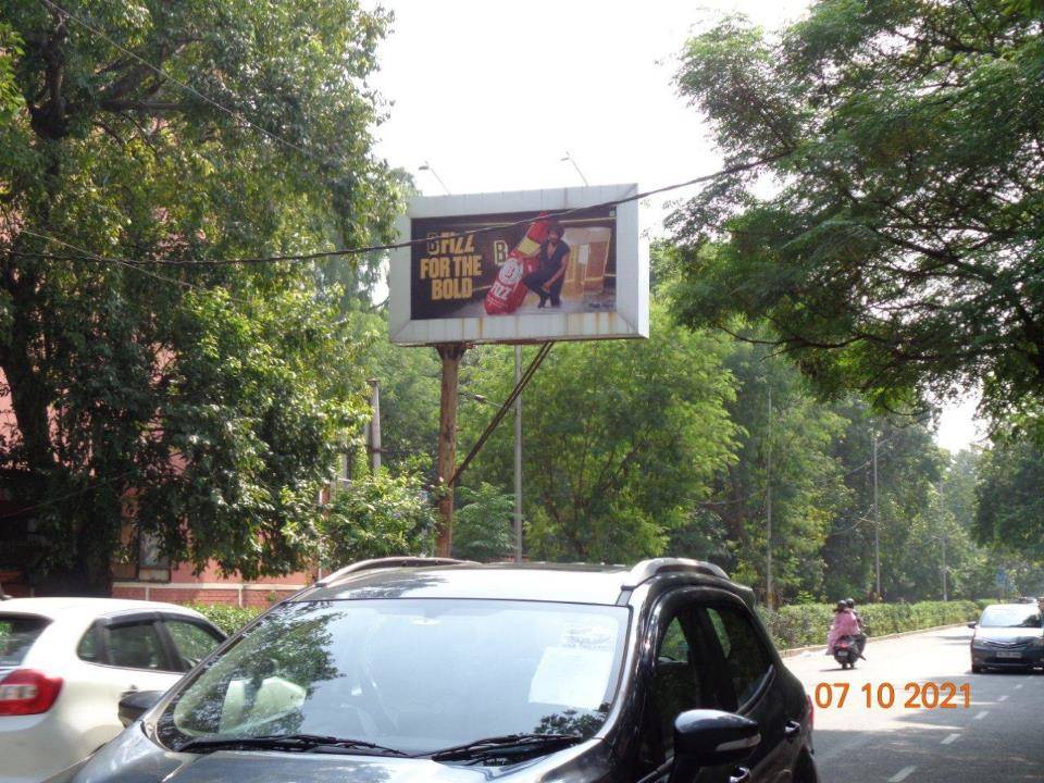 Outdoor Advertising image