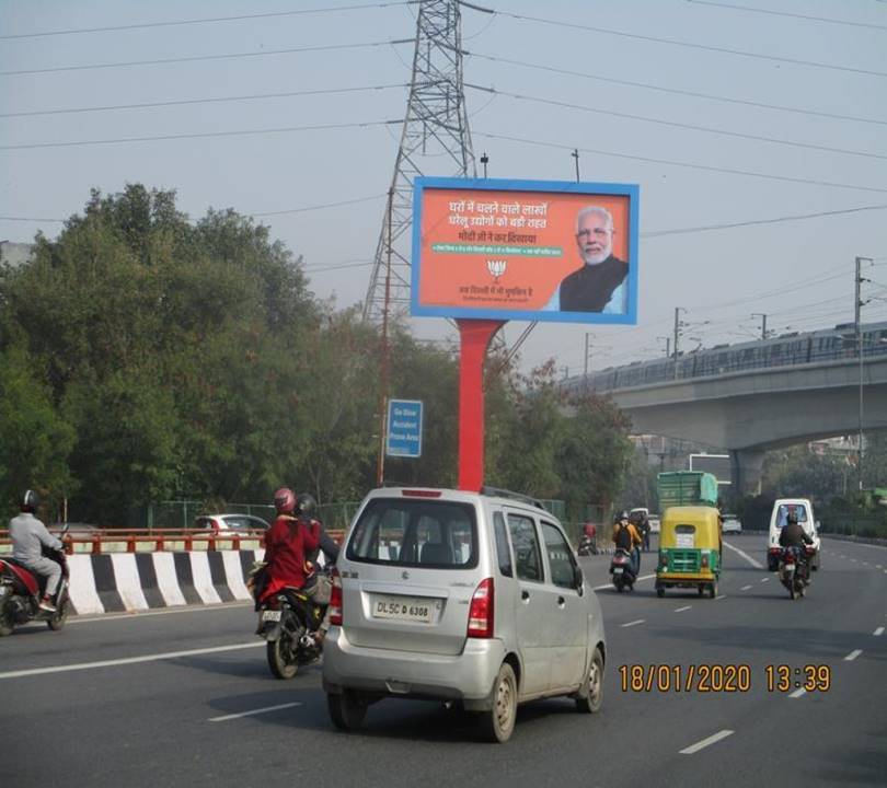 Outdoor Advertising image