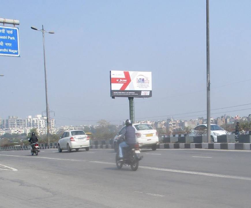 Outdoor Advertising image