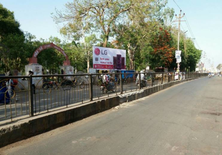 Outdoor Advertising image