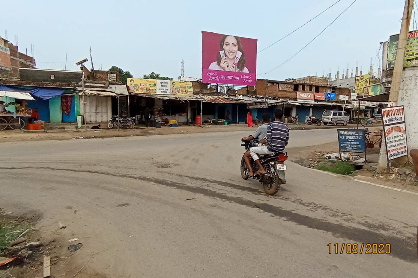 Outdoor Advertising image