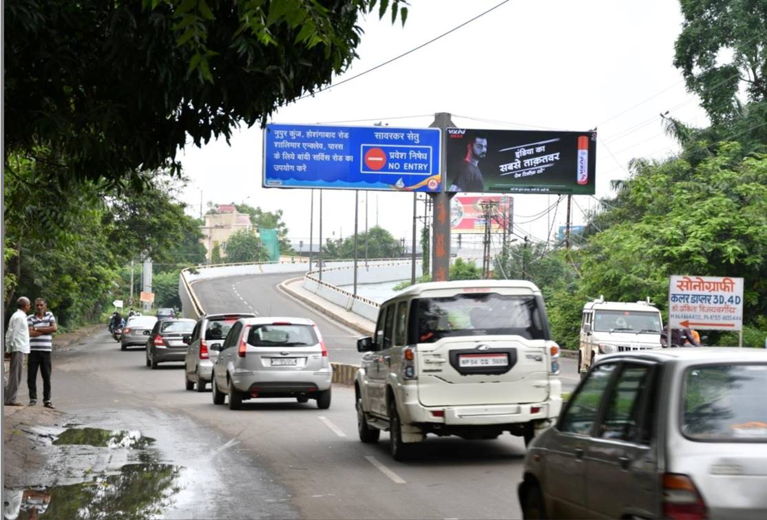 Outdoor Advertising image