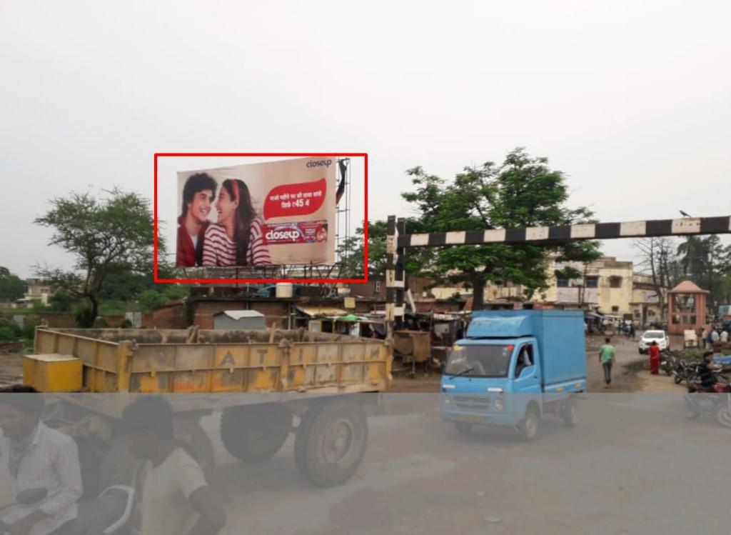 Outdoor Advertising image