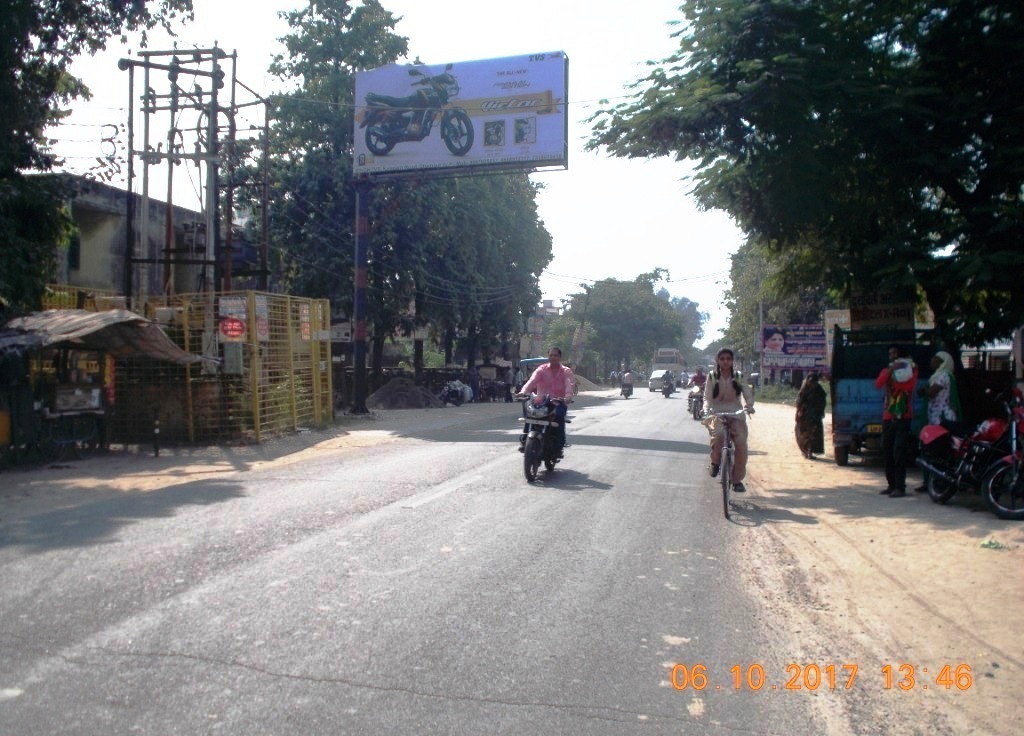 Outdoor Advertising image