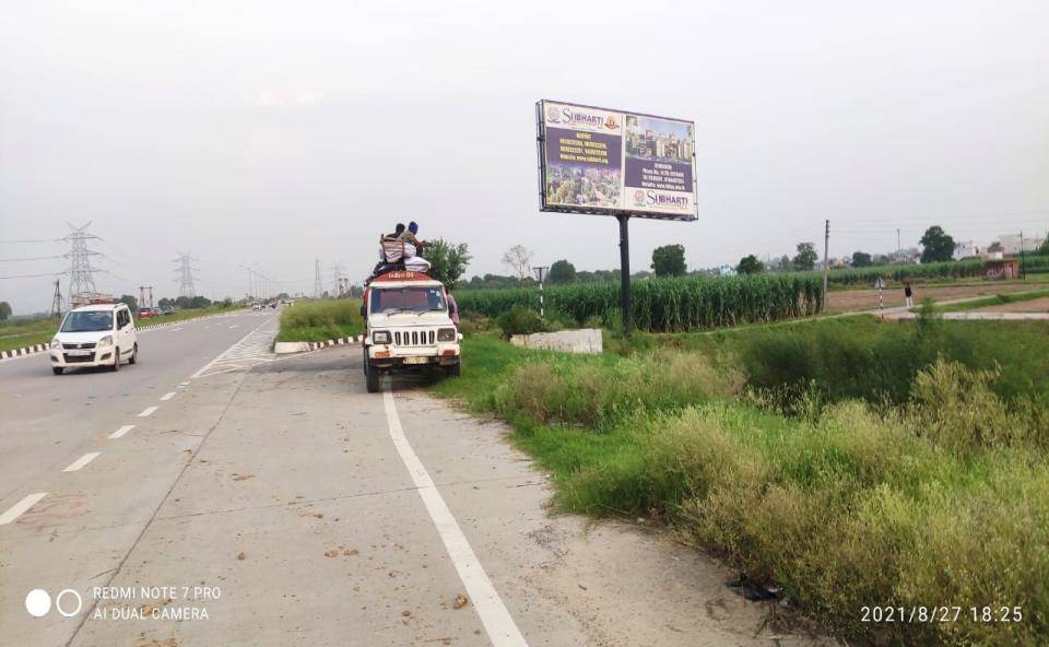 Outdoor Advertising image