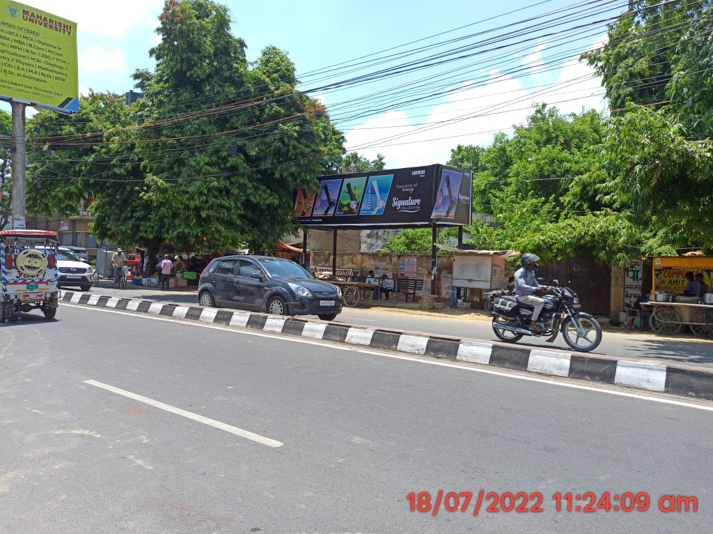 Outdoor Advertising image