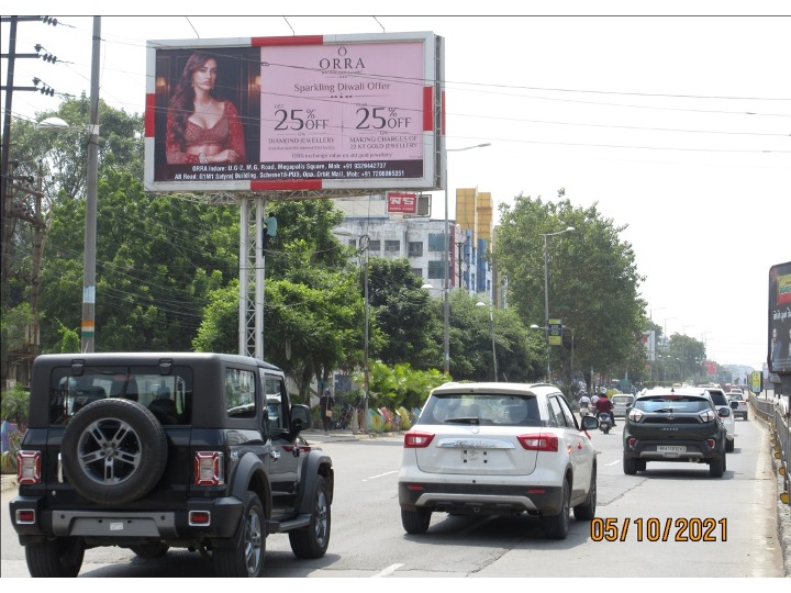 Outdoor Advertising image