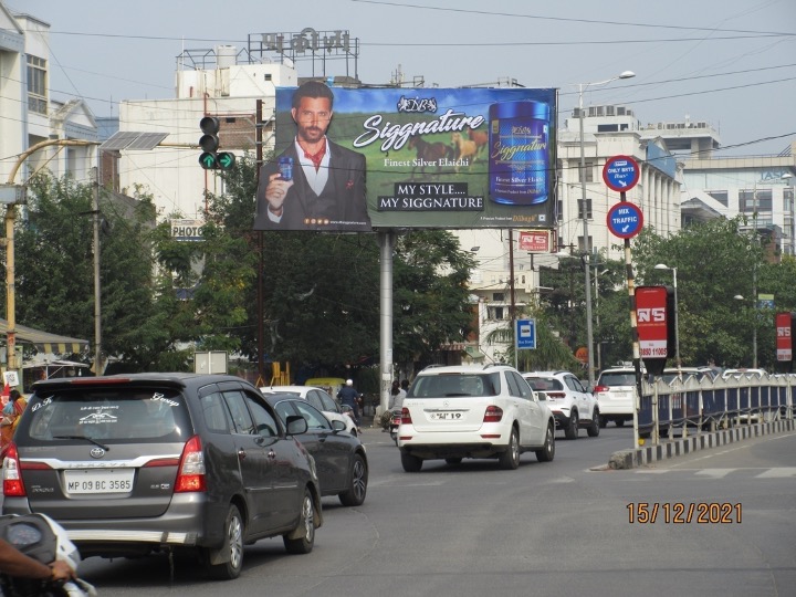 Outdoor Advertising image