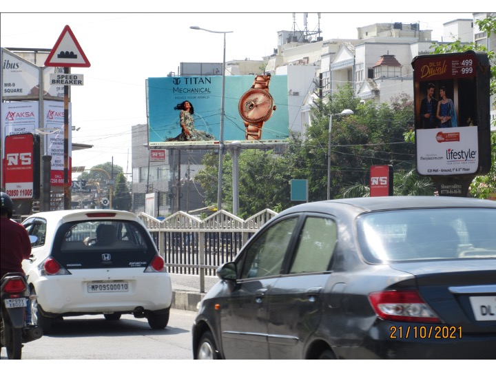 Outdoor Advertising image