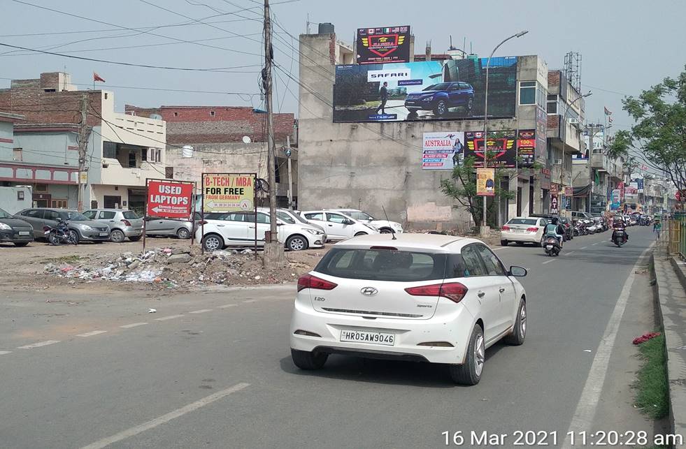 Billboard -Mugal Canal Xing, Karnal, Haryana