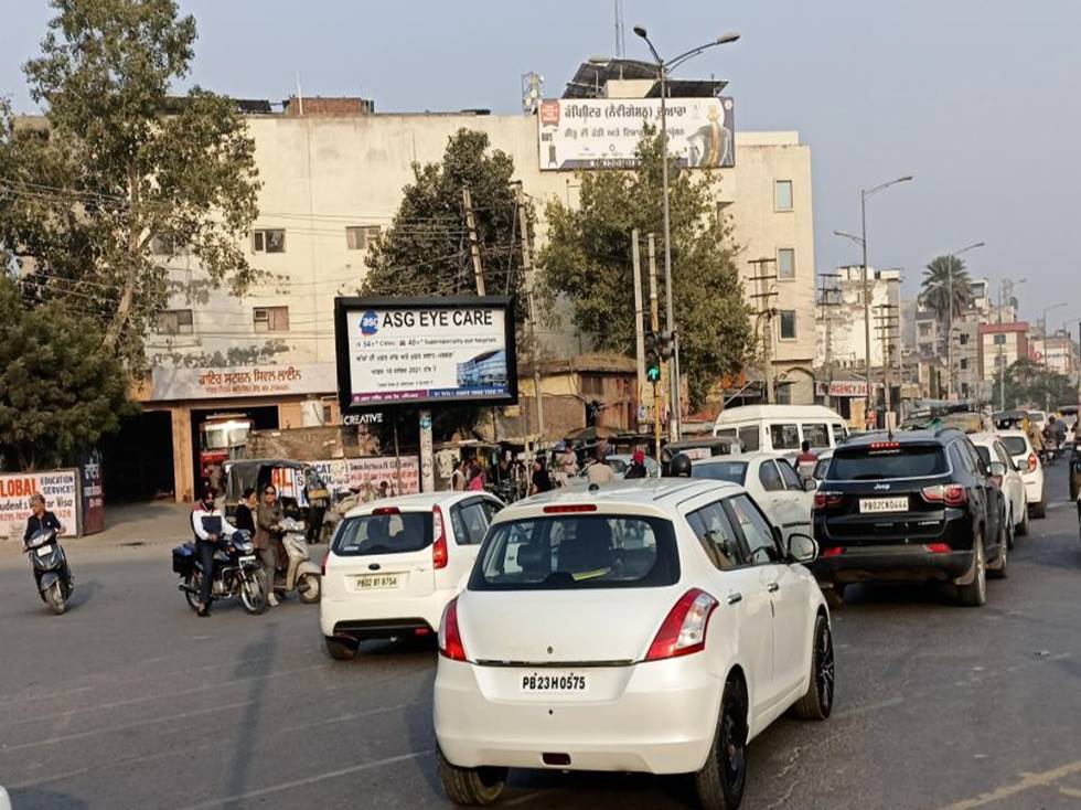 Unipole - Sadar Thana Chowk, Amritsar, Punjab