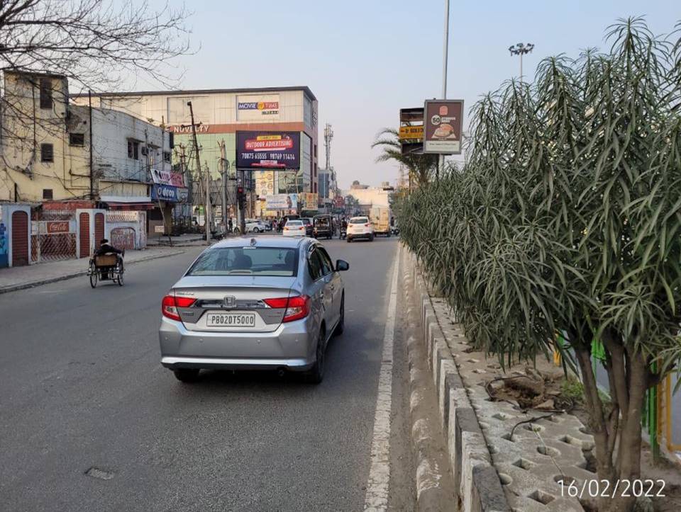 Cantiliver - Novelty Chowk, Amritsar, Punjab