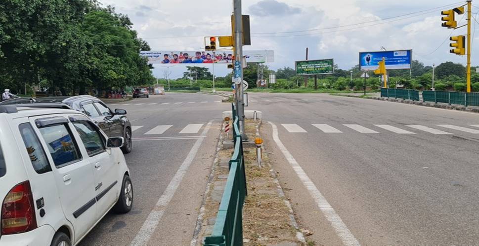 Unipole - Light Point To Chd Side, Mohali, Punjab