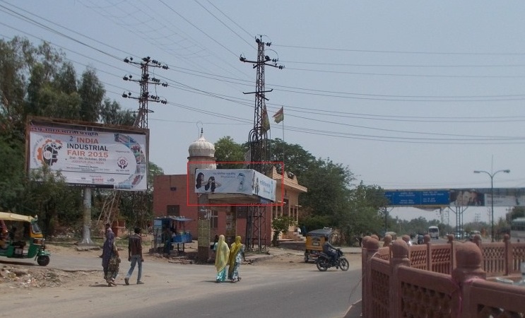 Bus Shelter - New Bus Stand, Jodhpur, Rajasthan