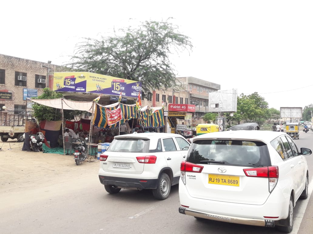 Bus Shelter - Akhaliya Circle, Jodhpur, Rajasthan