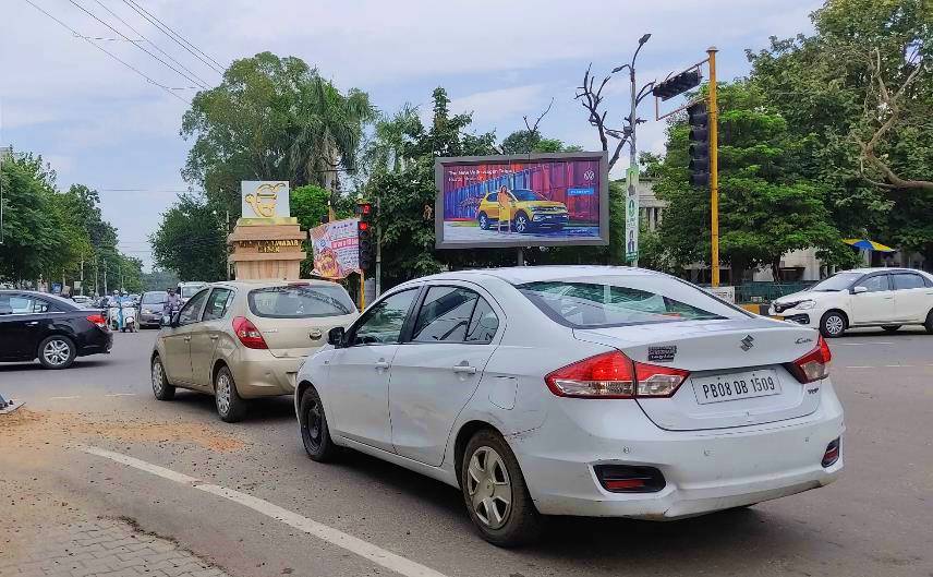 Unipole - Manbro Chowk, Jalandhar, Punjab