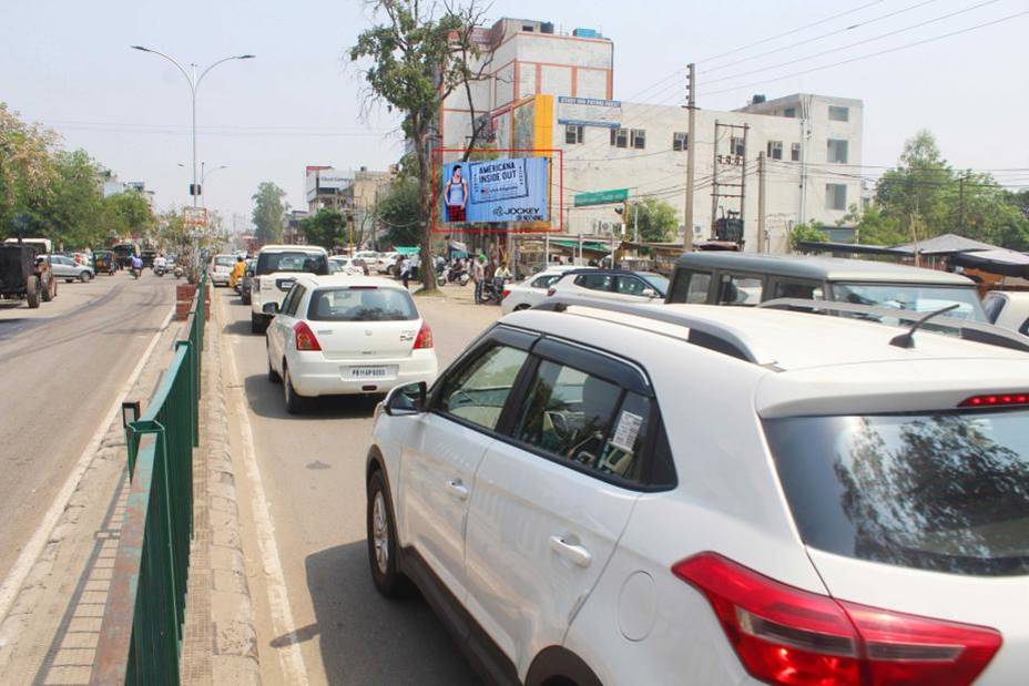 Unipole - Bhupindra Road, Patiala, Punjab