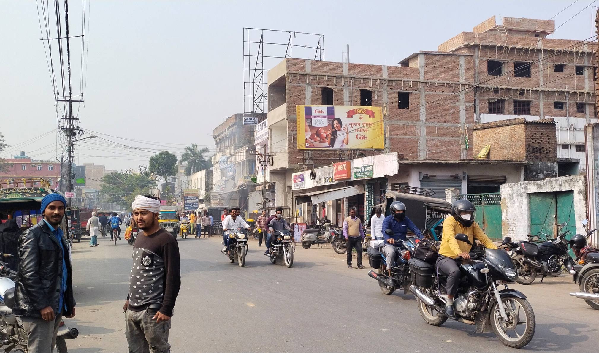 Billboard Nr. Safal Mehndi Hasan Chowk Dn  Muzaffarpur Bihar