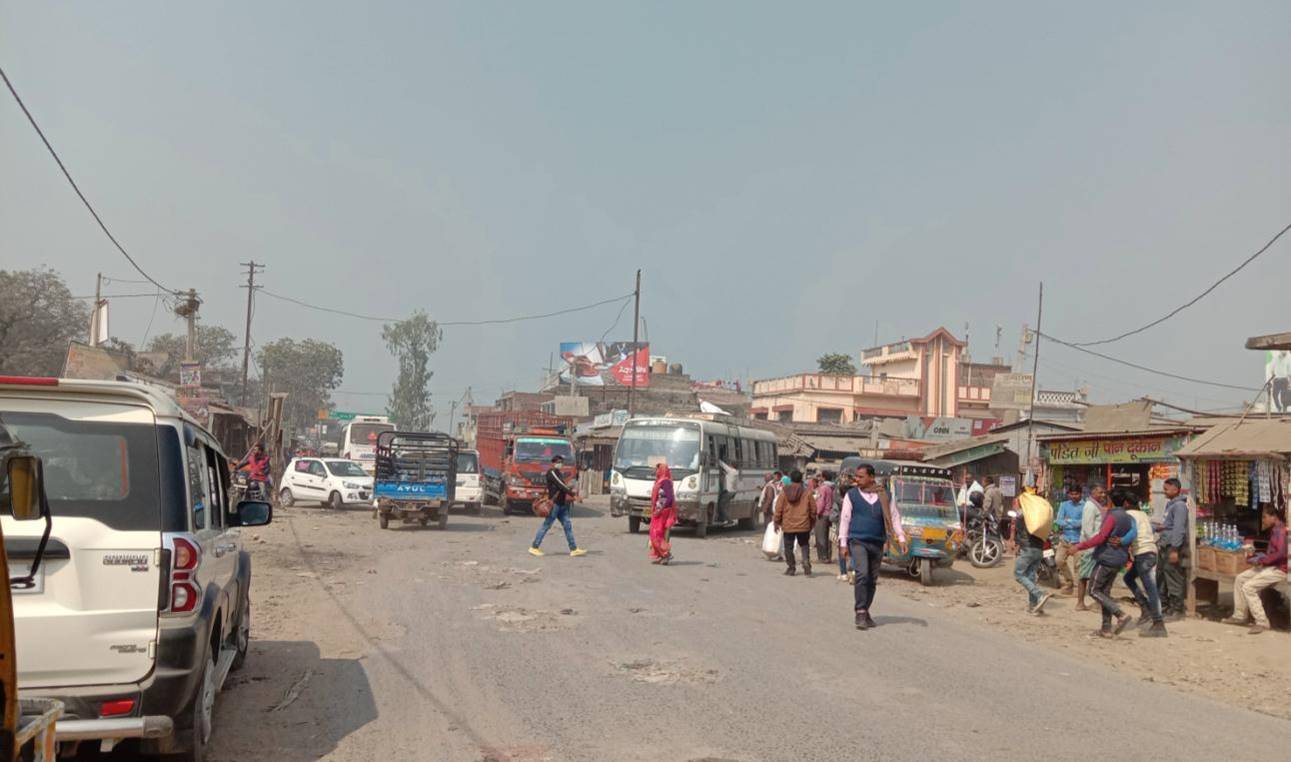 Billboard Chapwa chowk ) Up Chapwa Pachhami Champaran Bihar