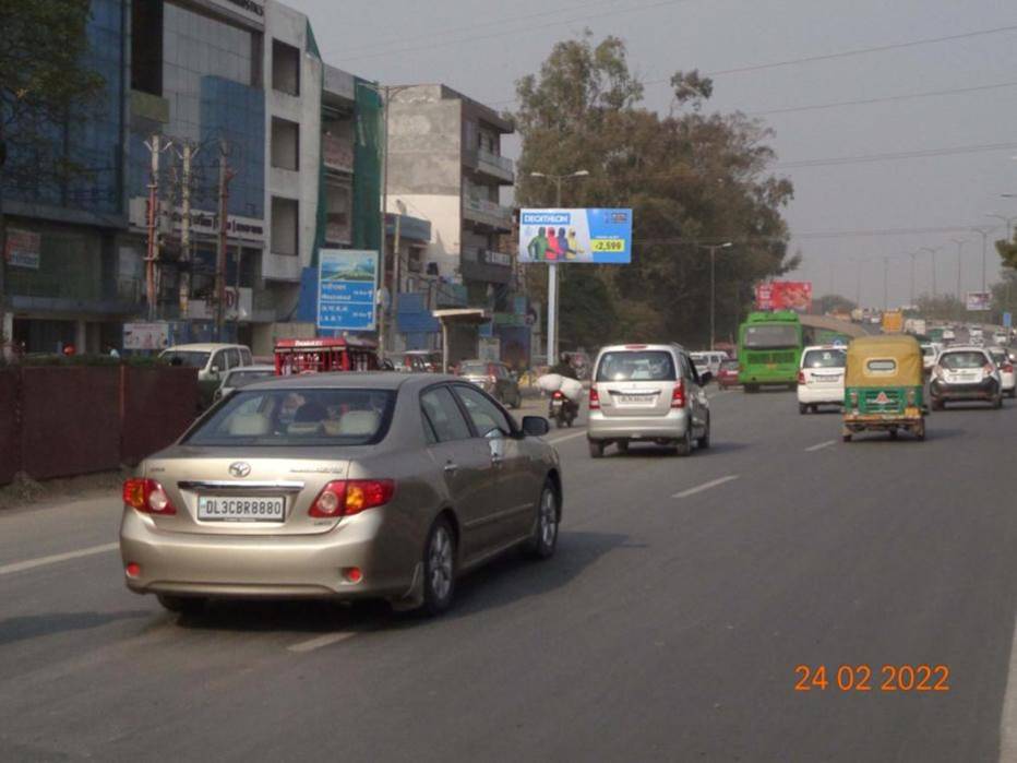 Unipole Outer Ring Road North Delhi Delhi (NCR)