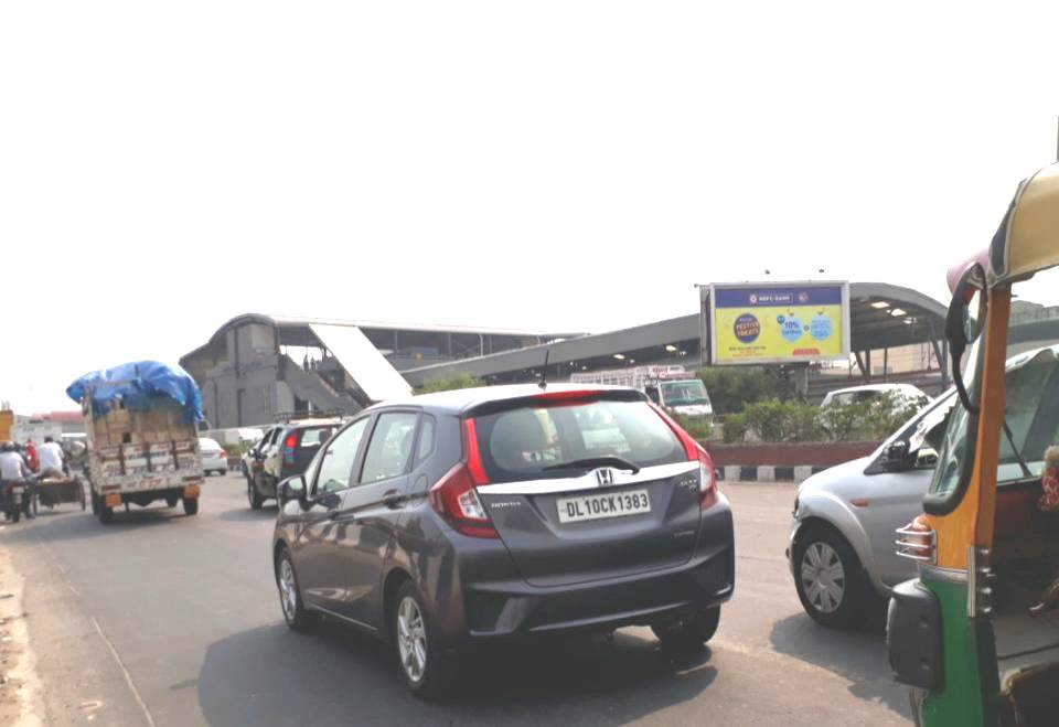 Unipole Raja Garden Flyover West Delhi Delhi (NCR)