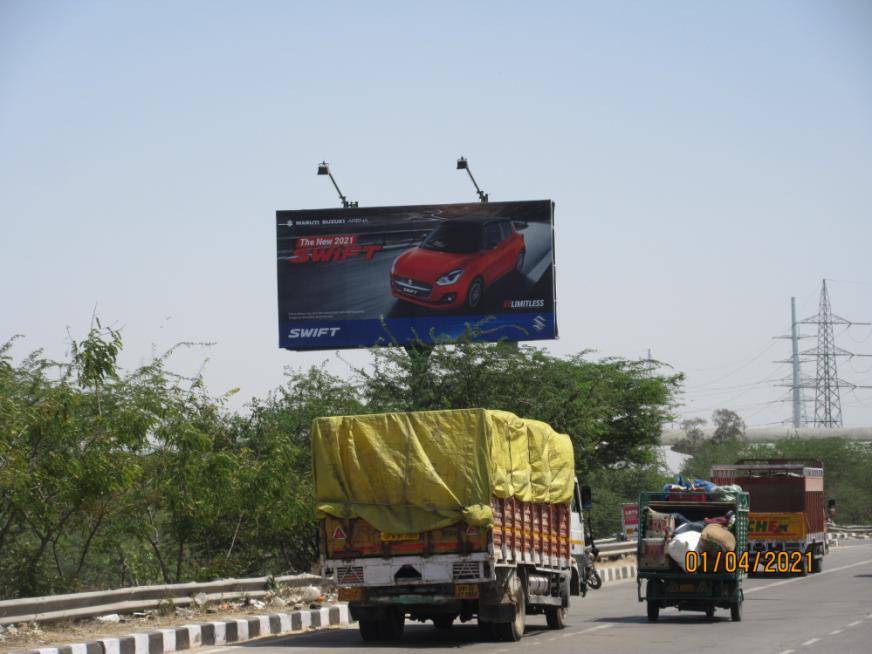 Unipole On Signature Bridge - 1 East Delhi Delhi (NCR)