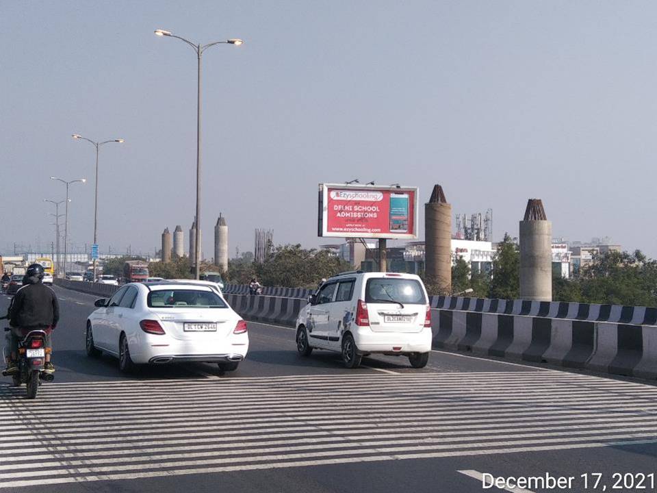 Unipole Haider Pur Flyover North Delhi Delhi (NCR)