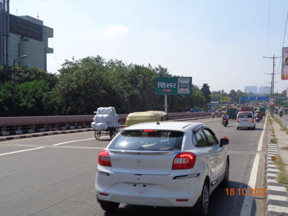 Unipole Isbt Flyover North Delhi Delhi (NCR)