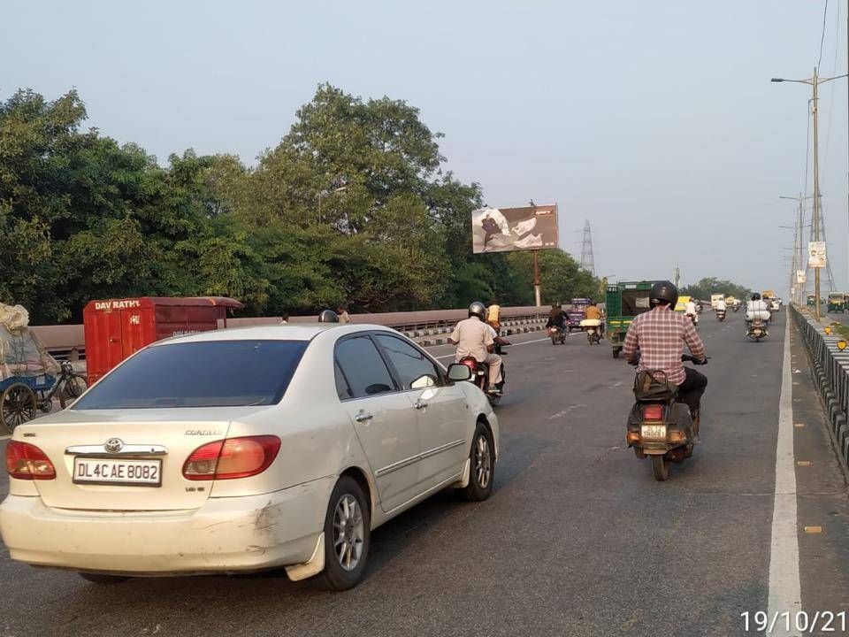 Unipole Isbt Flyover North Delhi Delhi (NCR)