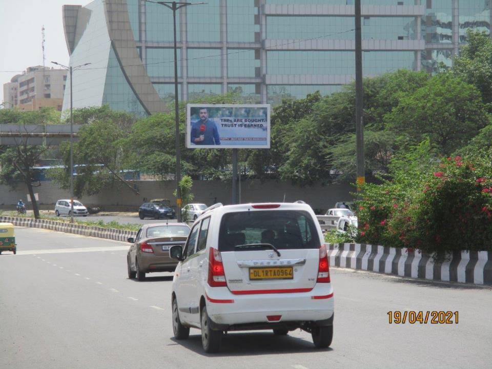 Unipole Oberoi Flyover South Delhi Delhi (NCR)