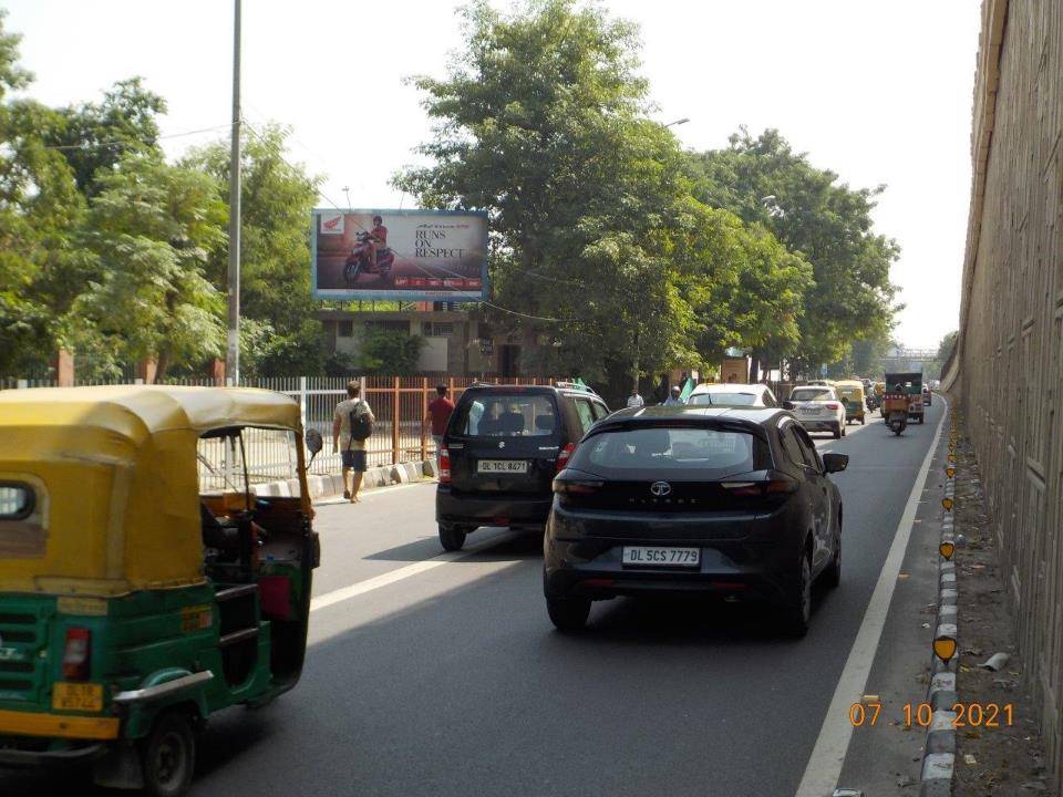 Wall Panel Munirka Metro Station South Delhi Delhi (NCR)