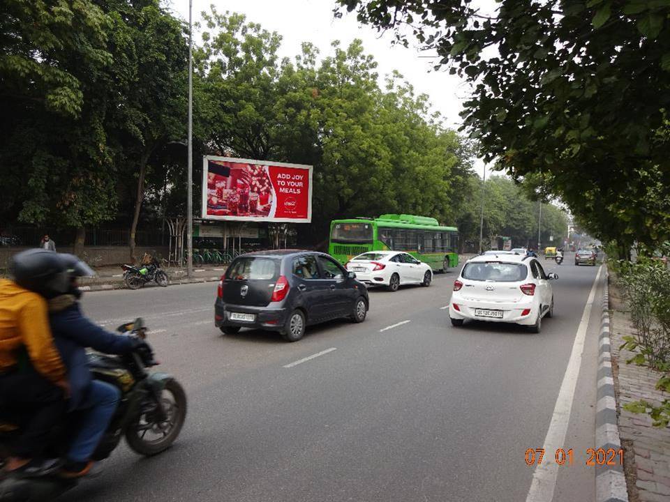 Unipole Moolchand Flyover South Delhi Delhi (NCR)