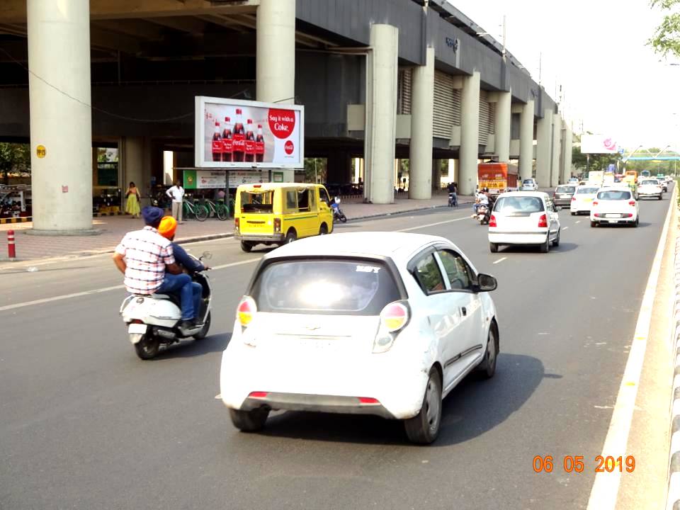 Unipole Shakarpur Flyover North Delhi Delhi (NCR)