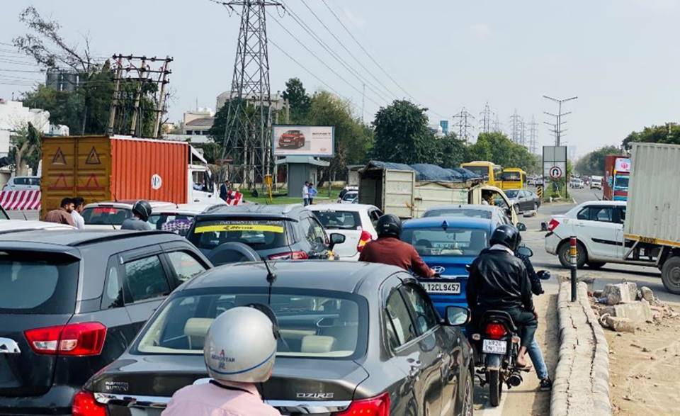 Water Atm Hero Honda Chowk Towards Subhash Chowk Delhi Delhi (NCR)