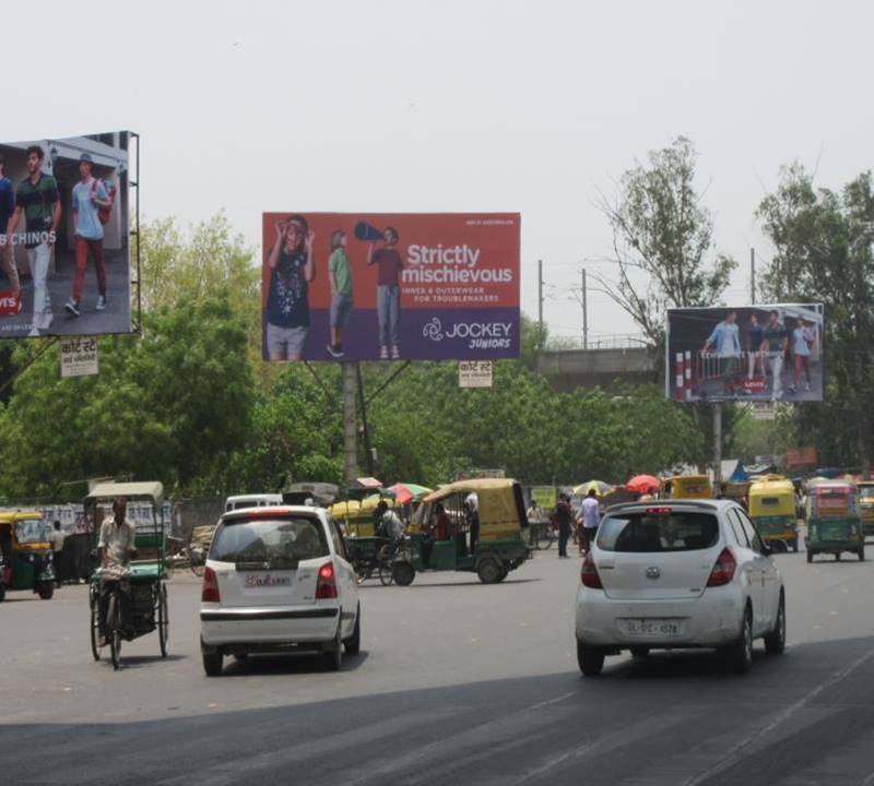 Unipole Opp. Anand Vihar Bus Terminal Ghaziabad Delhi (NCR)