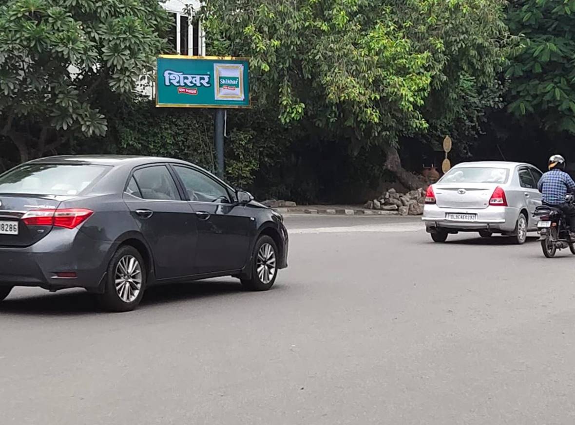 Display Board Siri Fort Road Crossing Delhi Delhi (NCR)