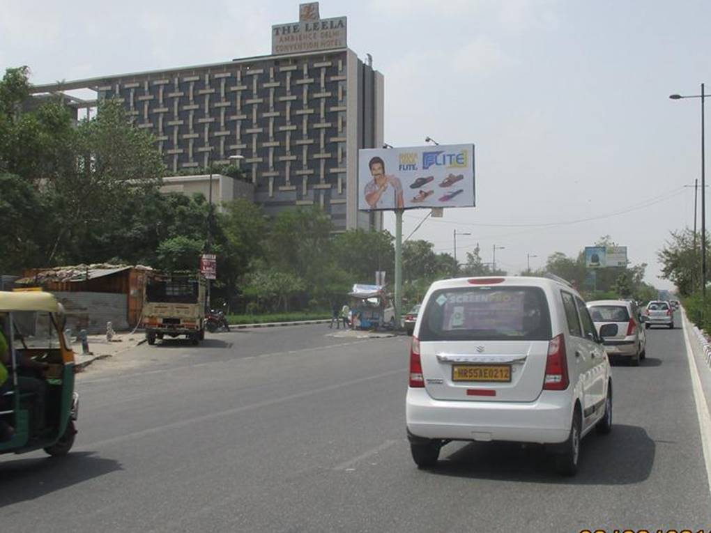 Unipole Jagatpuri / Karkardooma Towards Surajmal Vihar / Jhilmill East Delhi Delhi (NCR)