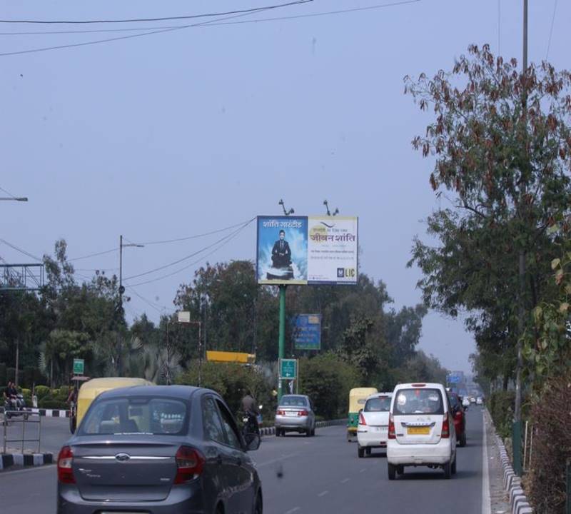 Unipole Jagatpuri / Karkardooma Towards Jhilmill / Gt Road East Delhi Delhi (NCR)