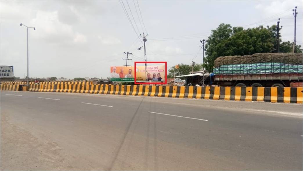 Billboard - Sabalpur Chowk - Main Road,  Junagadh,  Gujarat