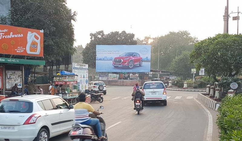 Billboard - Kirti Stambh Junction, Vadodara, Gujarat